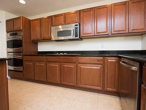 3rd image of 220 NW Bayshore Blvd