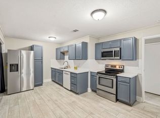 406 Gresham St, Baytown, TX 77520