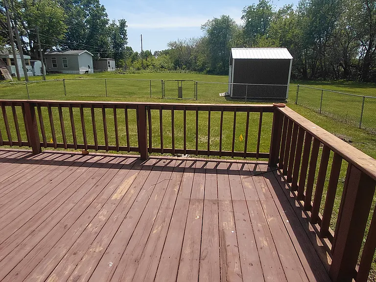 503 W Fowler Rd — Photo 2