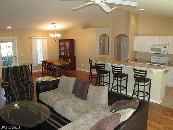 3rd image of 2024 NE 40th St