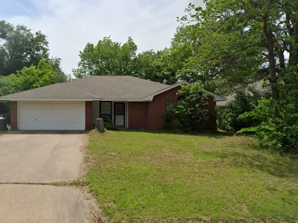 3204 Bahia Dr, College Station, TX 77845