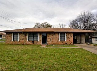 101 Holly Park St, Mount Vernon, TX 75457