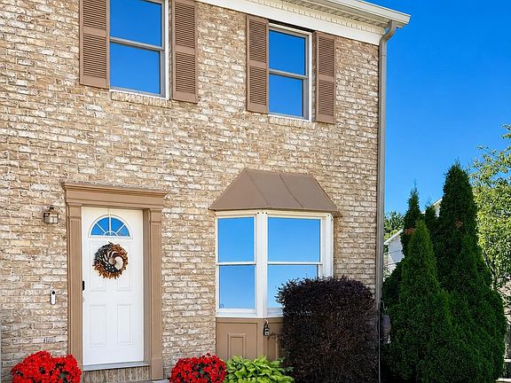 2nd image of 1 Regency Ct