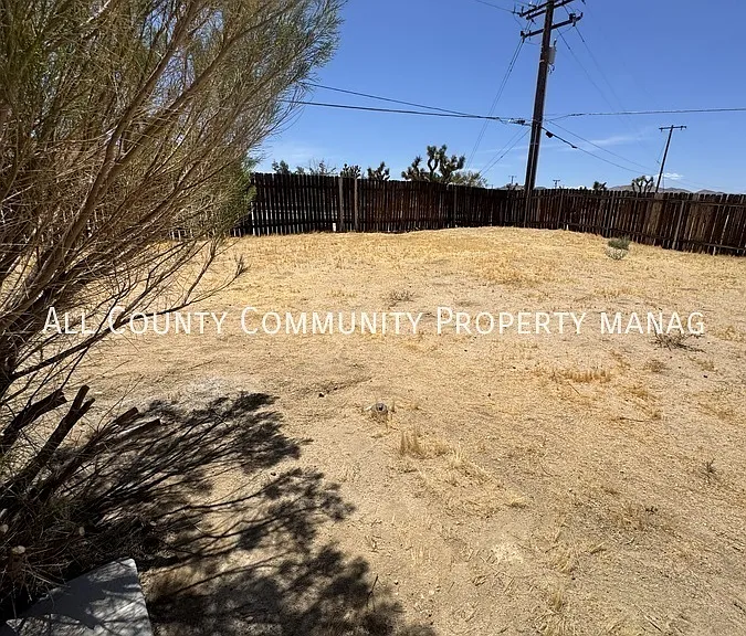 58439 Palisade Dr #B — Photo 15