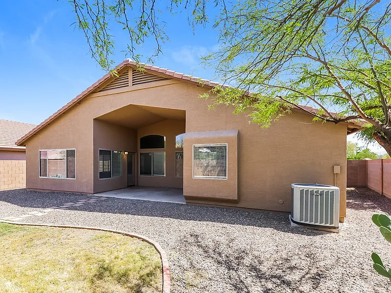 8328 S 48th Dr — Photo 16