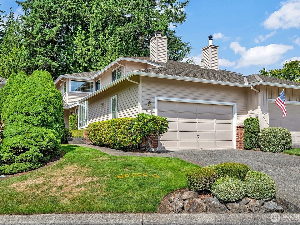 1st image of 2016 Mill Pointe Drive SE