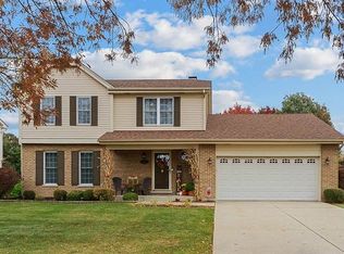 7001 Penner Ave, Downers Grove, IL 60516