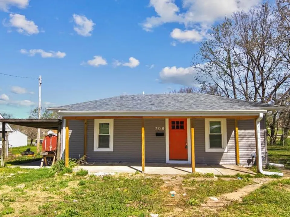 708 Jabez St