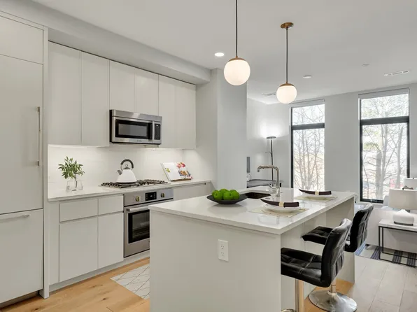 191 Washington St #421, Boston, MA 02135
