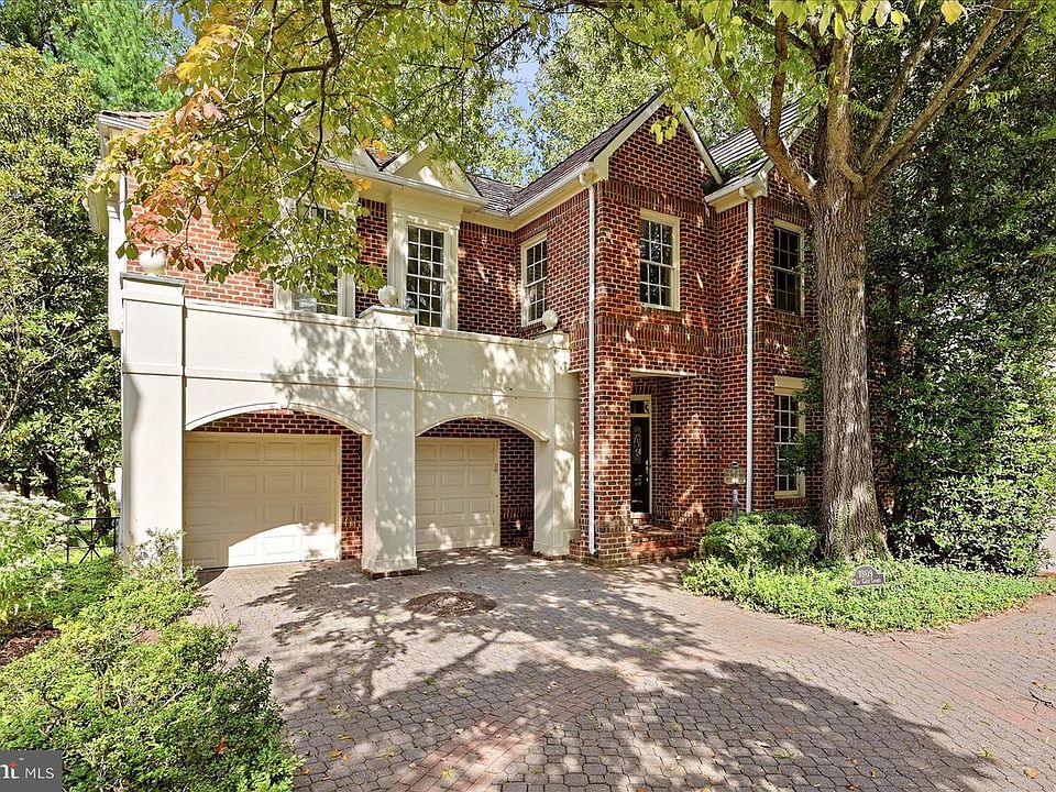 1st image of 7809 Fox Gate Ct