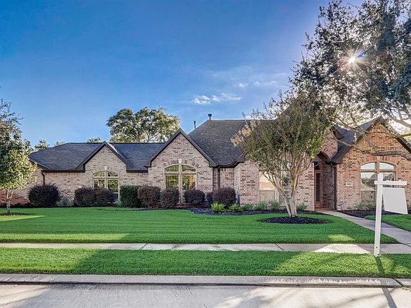 3rd image of 508 Southfield Drive