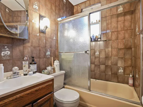 1920 Palmetto Street image 16 of 25