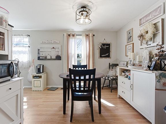 5th image of 707 W Martindale Rd