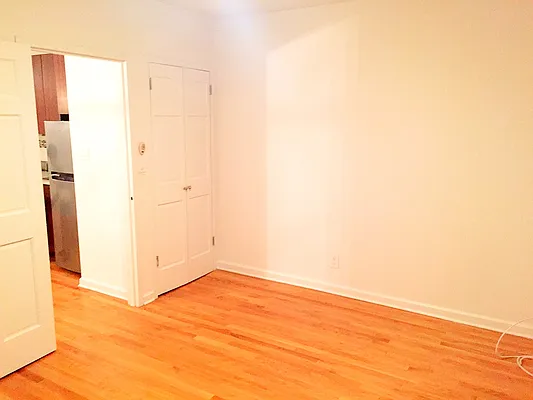 Rented by Rapid Realty Cobble Hill | media 23