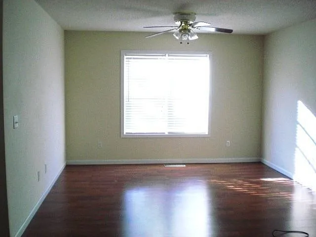 362 Brody Dr NE photo 1