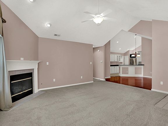 5th image of 7305 Lake Lakota Dr