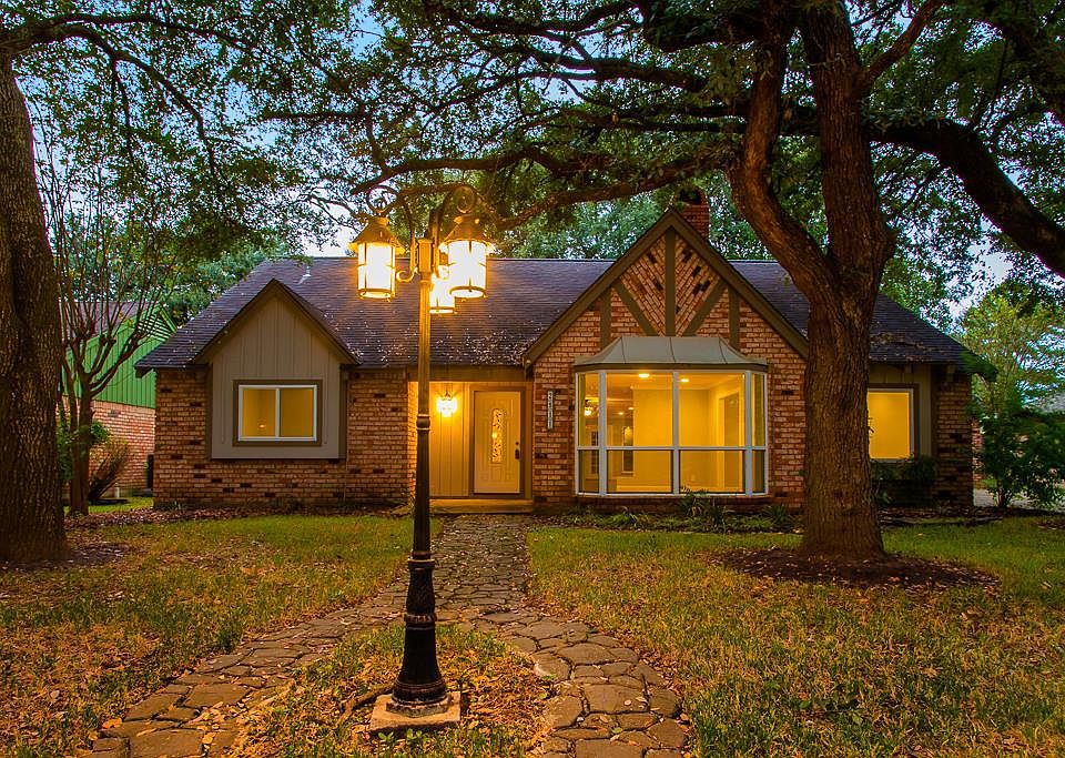 1st image of 2511 Pomeran Dr