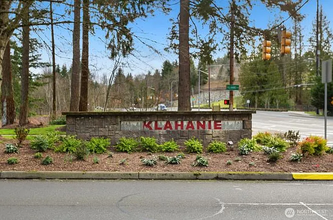 24341 SE 42nd Pl — Photo 37