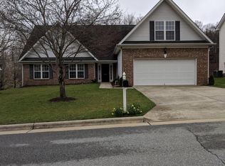 4405 Camden Ridge Dr, Greensboro, NC 27410