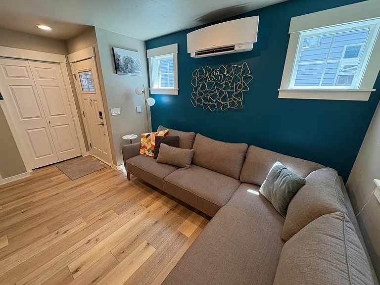 4410 44th Ave SW #B — Photo 3