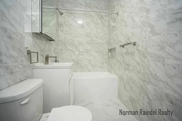 Rented by Norman Raindel, LREB | media 15