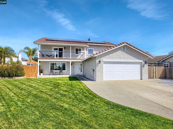 3rd image of 319 Flagstone Ct