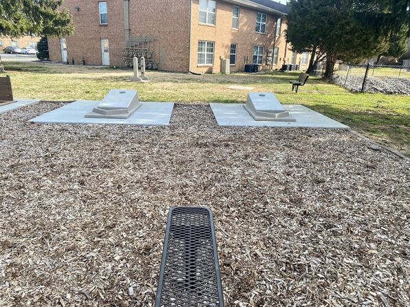 626 Dartmouth Dr #602-16