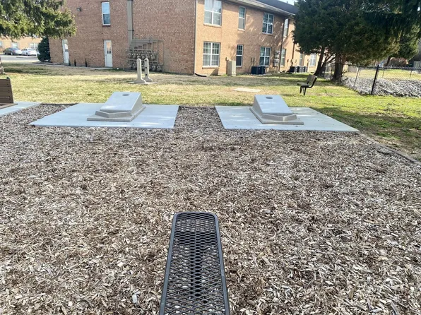 River Chase Apartments