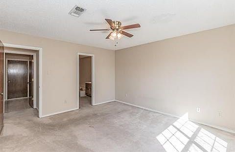 2nd image of 3621 Greenway Dr
