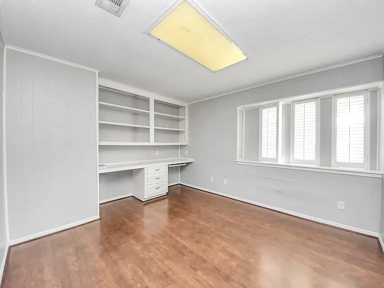 7510 Renmark Ln — Photo 20
