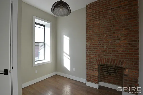 Rented by Spire Group | media 90