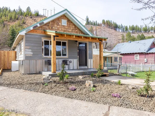 718 S Division St, Kellogg, ID 83837