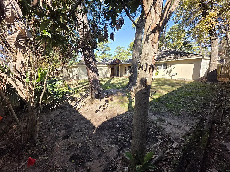 8219 Birchglen Ln — Photo 29