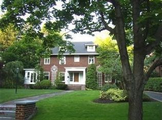 2869 Drummond Rd, Shaker Heights, OH 44120
