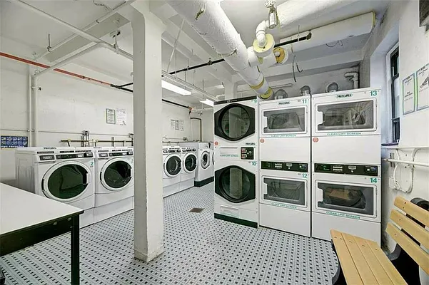 Sold by Ilite Realty Inc | media 33