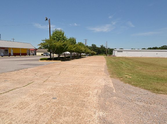 5th image of Wilcox St