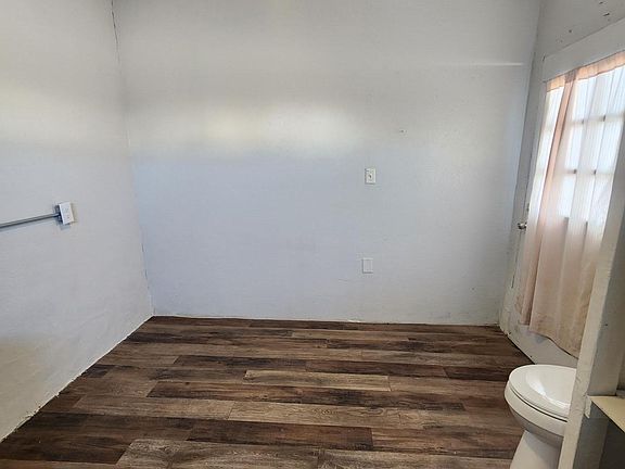 4th image of 614 Camino Real St #E