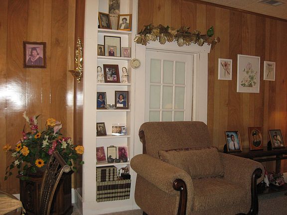3rd image of 3515 Pradice St