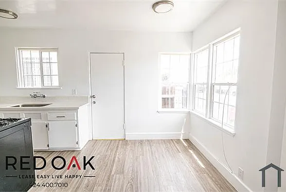 2417 W Vernon Ave #2417 — Photo 3