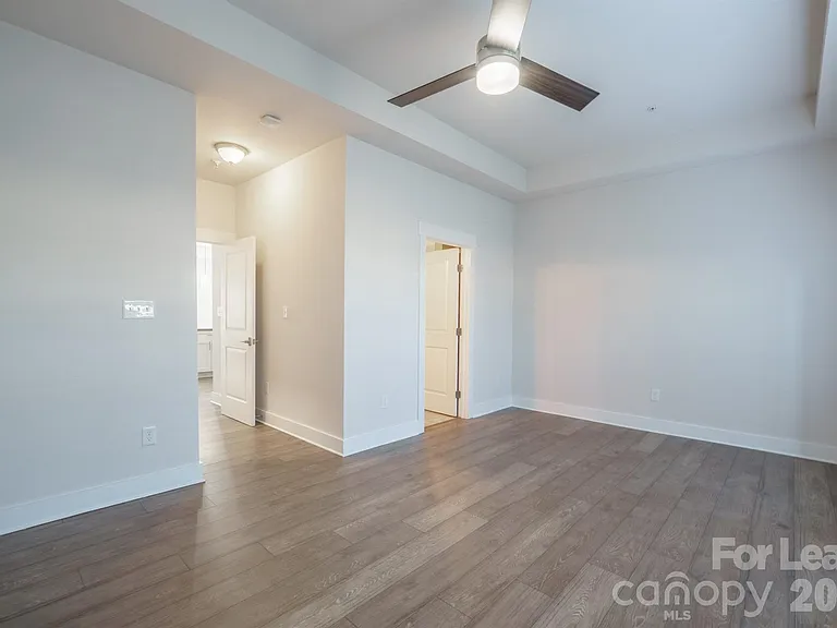 935 McAlway Rd — Photo 15