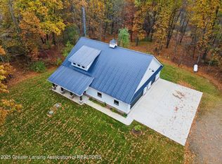 6706 E Price Rd, Saint Johns, MI 48879