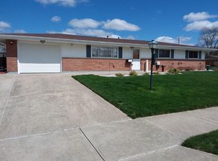 3018 Sherwood Park Dr, Springfield, OH 45505