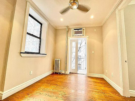 3rd image of 233 E 35th St #3A