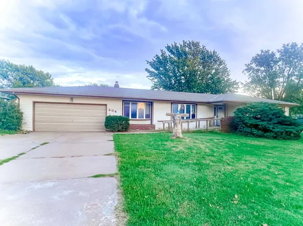 204 N Walnut St, Goddard, KS 67052