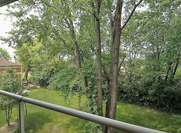 2nd image of 1635 N Milwaukee Ave APT 305