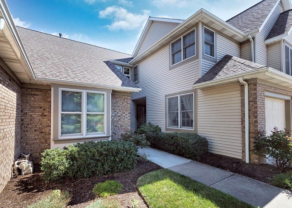 1st image of 5266 Wolf Run Village Ln