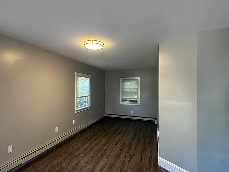 235-25 Albin St #23.5-25 — Photo 17
