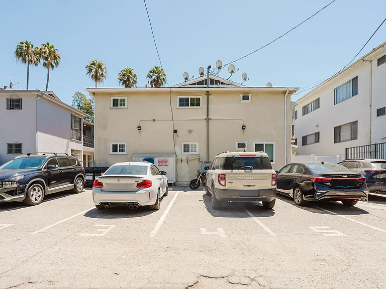 4503 Fulton Ave #B — Photo 28
