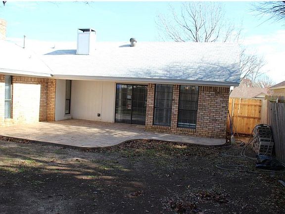 3rd image of 2321 Parkside Dr