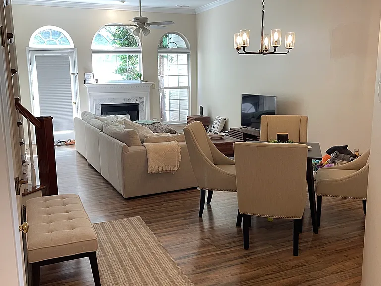 3313 Arbor Ter — Photo 1